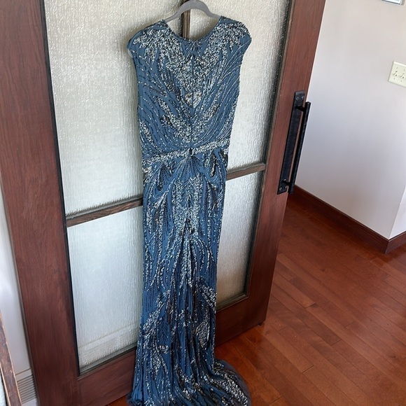 Mac Duggal beaded Cap sleeve gown size 12. NEW $598 sold out - Picture 15 of 17